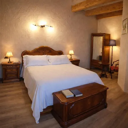 Gospodarstwo wiejskie Monforte Monforte dʼAlba